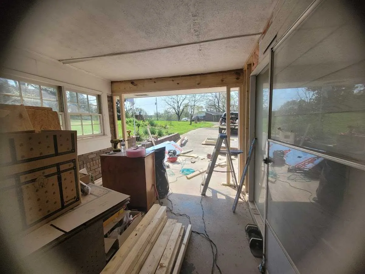 Air movers and dehumidifier for Drying & Dehumidification in Milton-Freewater